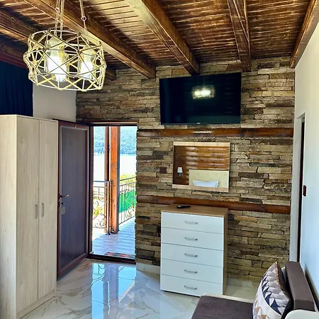Art Ii Villa